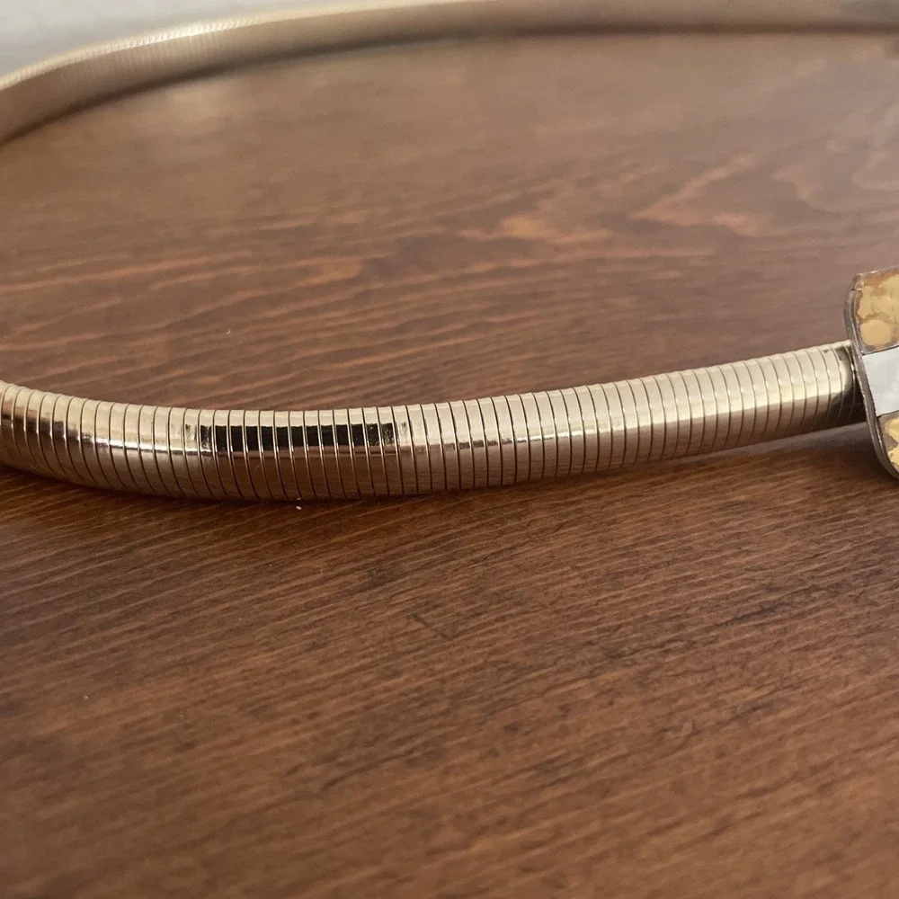 Vintage Gold Tone‎ Omega Chain Stretch Metal Belt 29